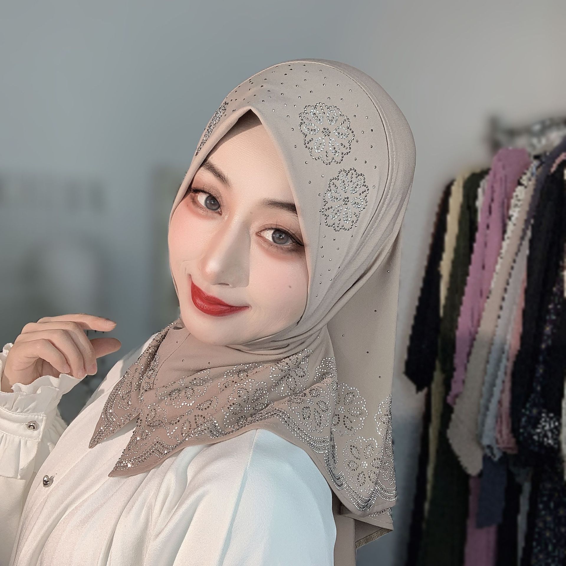 Ready To Wear Muslim Hijab Wom - огляд і ціна Women Fashion Designer